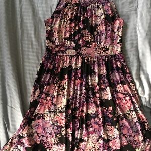 Apt 9 Floral Dress- size Medium- EUC